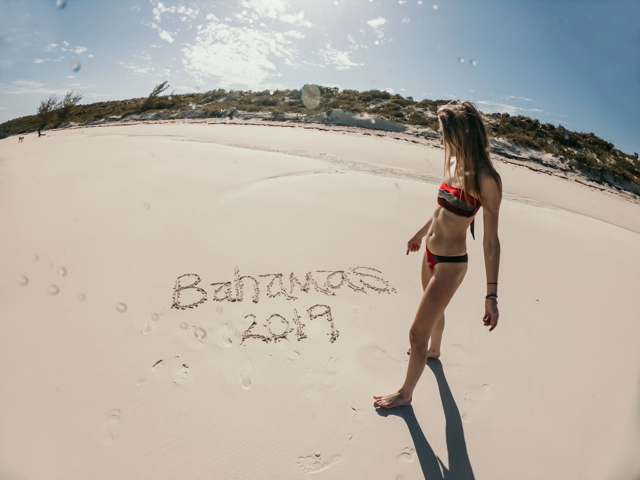 bahamas-vacation-in-exuma-pig-beach-2019GOPR0173-Edit.jpg