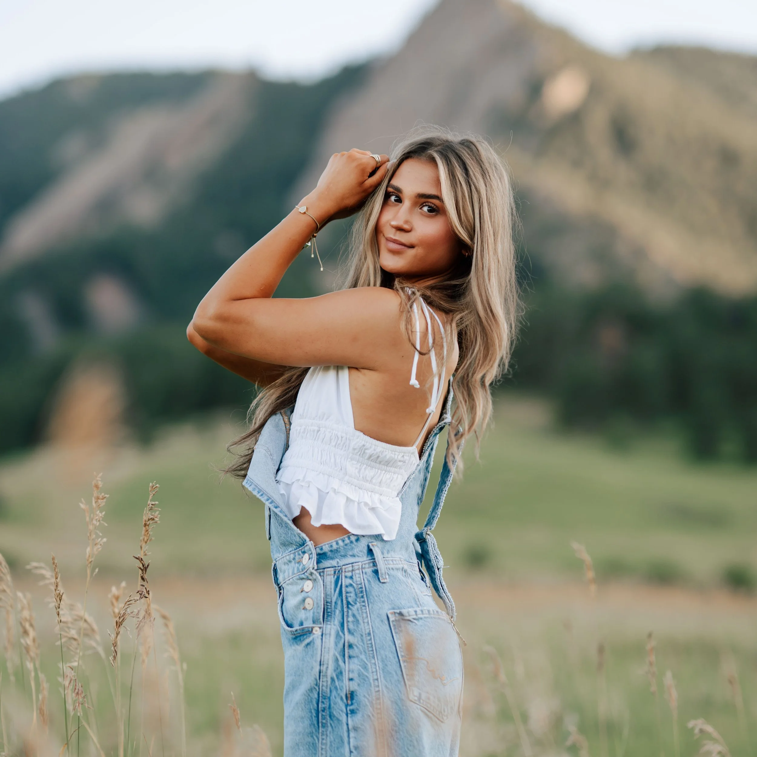 denver senior photos mountains with ameliana-(1 of 1).jpg