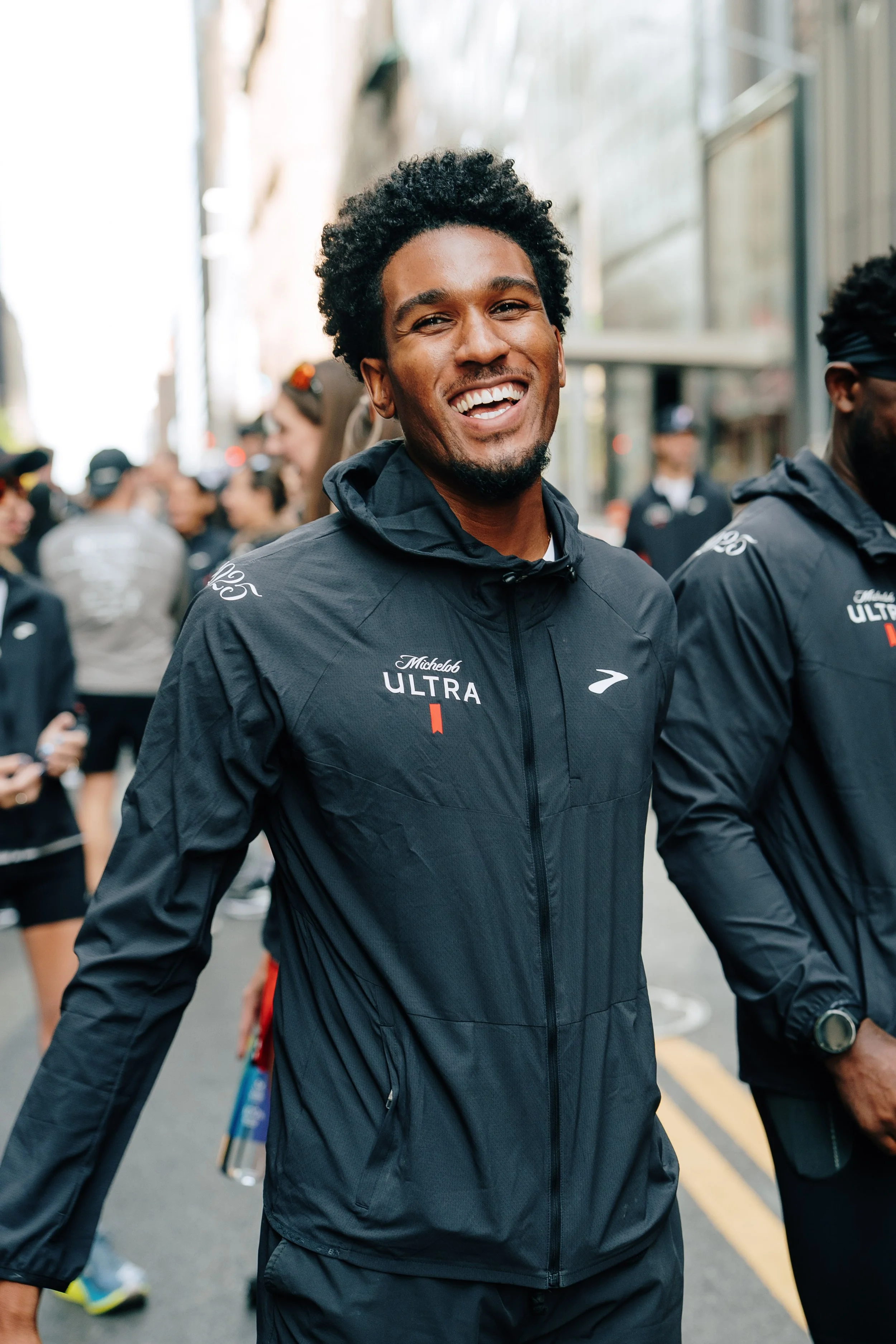 brand-activation-michelob-ultra-nyc-marathon-2025-warmup-DSC02923.jpg