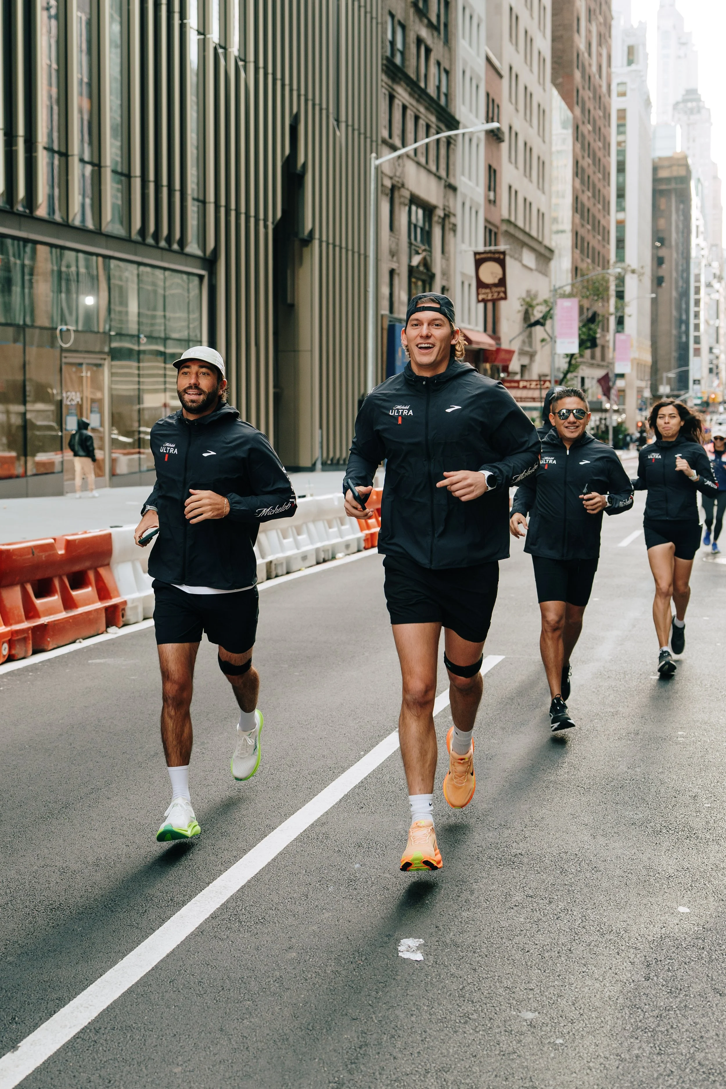 brand-activation-michelob-ultra-nyc-marathon-2025-warmup-DSC03034.jpg