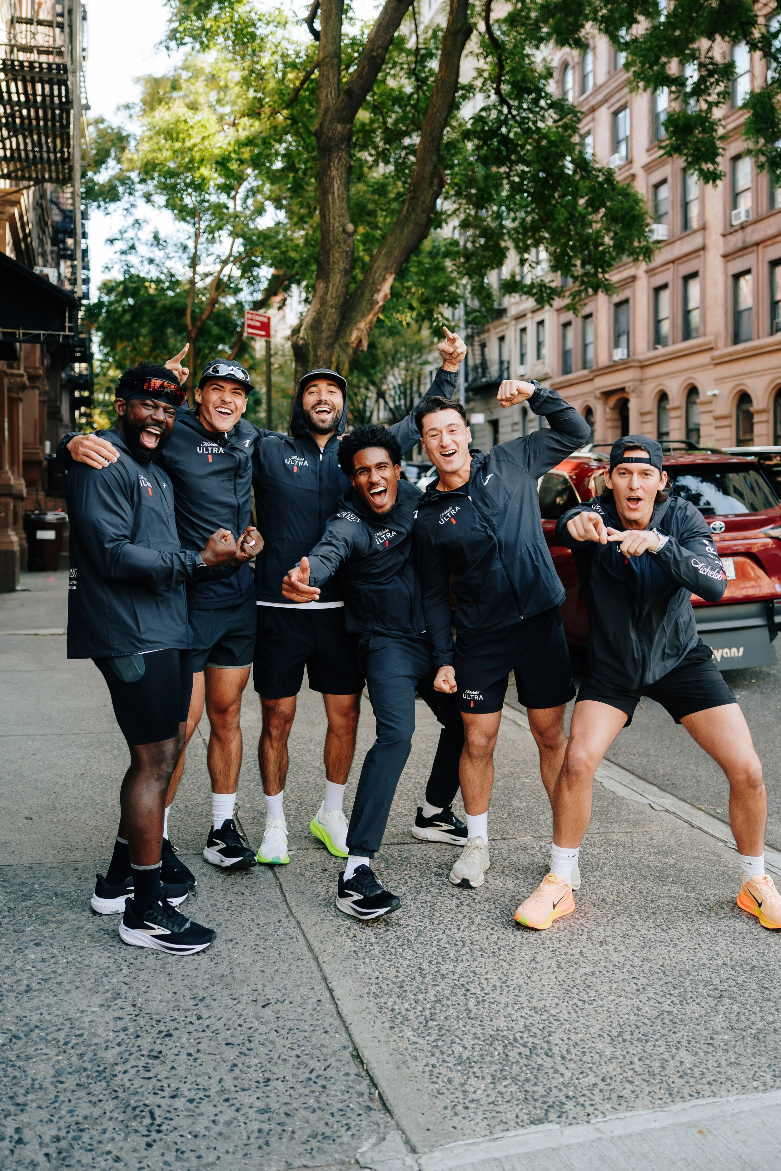 brand-activation-michelob-ultra-nyc-marathon-2025-warmup-DSC03343.jpg