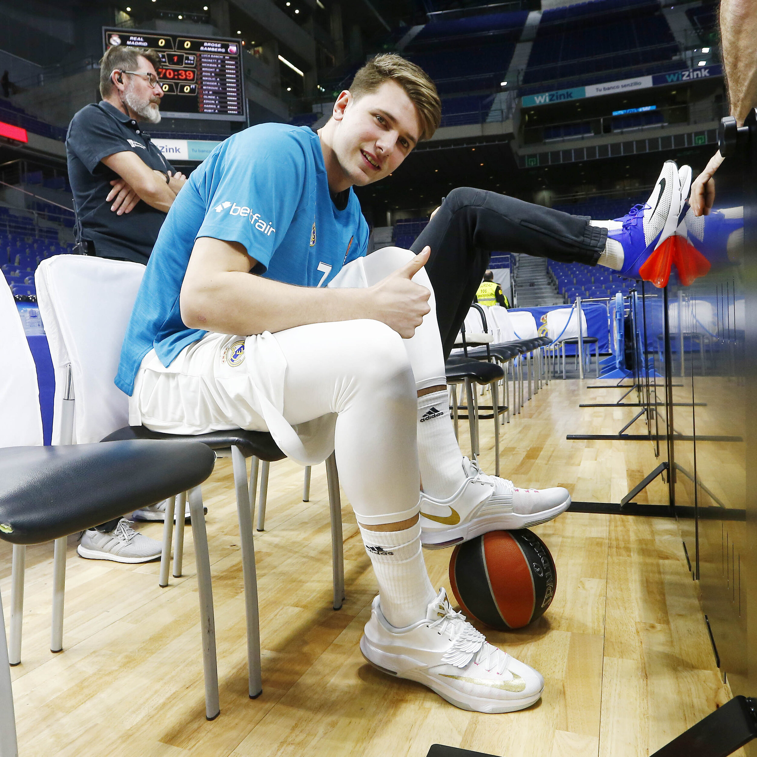 doncic kd 7.jpg