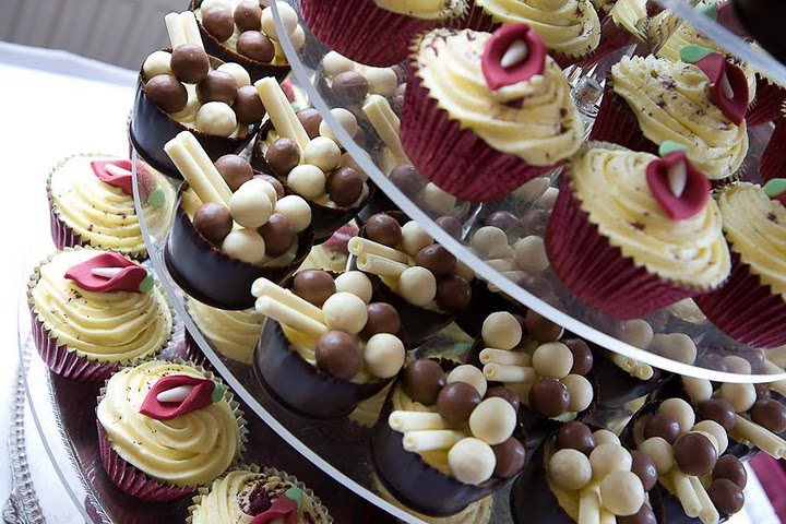 cupcake stands £00.00