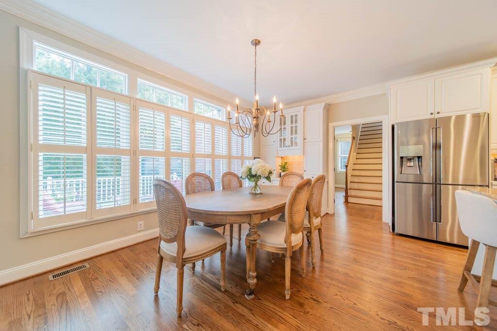 Dining Room Staging 6.jpeg