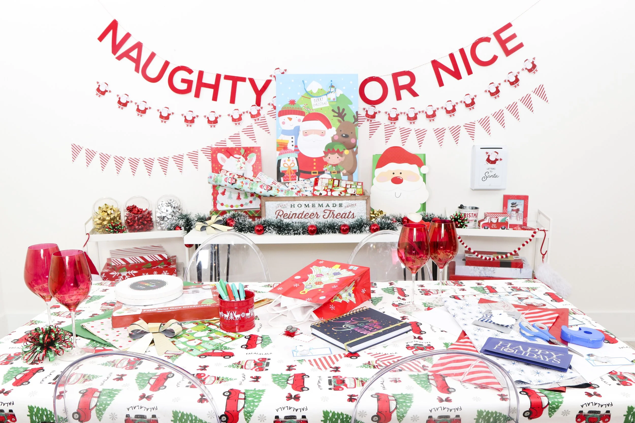 How to Set up a Holiday Gift Wrapping Party — FLOMO - Wholesale ...
