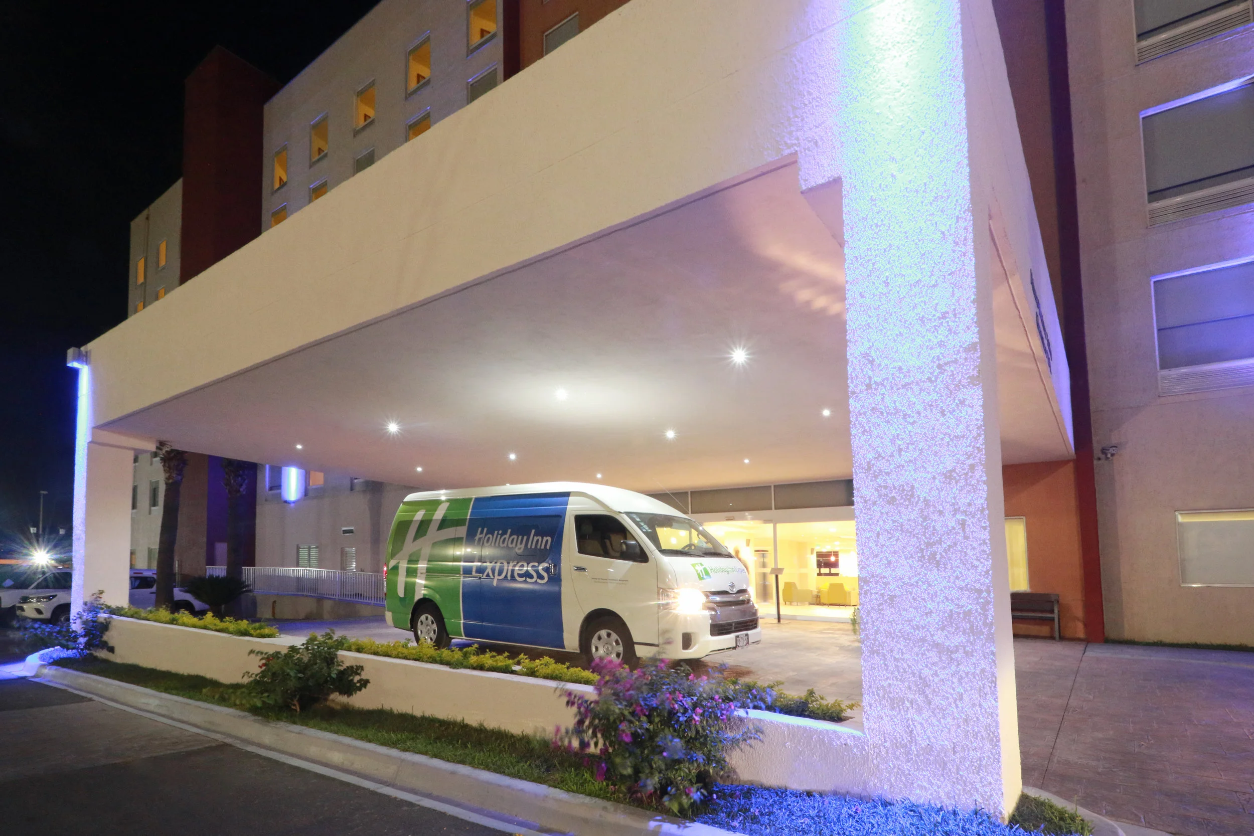 Sigue selectivo — Optima Hoteles de México