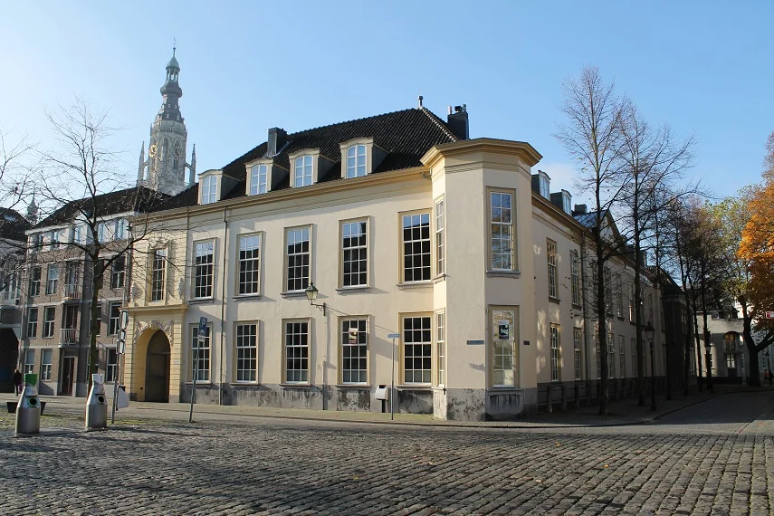 Kasteelplein krijgt in september een fontein