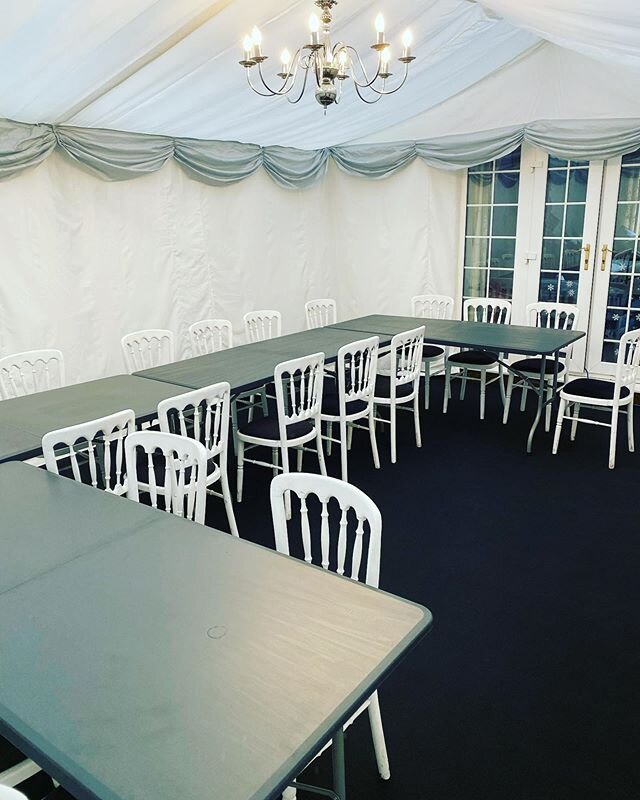 Extra space needed for Christmas dinner in Brentwood today. Also keeping it up for a New Years Eve party!

Contact us now for your next event - Link in bio .
.
.
#StatusMarquees #Marquee #MarqueeHire #MarqueePhotos #Essex #Hertfordshire #London #Chig