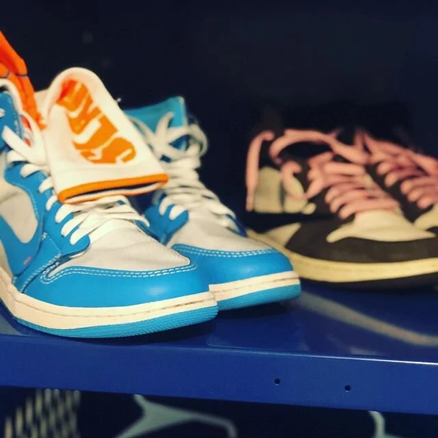 Which pair?? @robtheevolution1