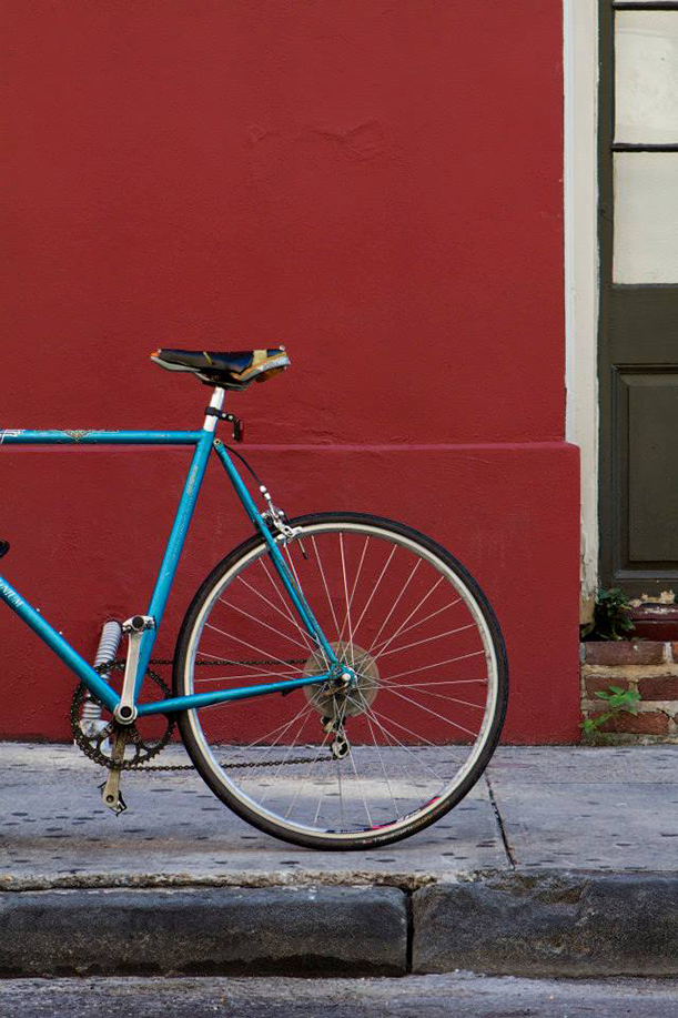 photo-blue-vintage-bicycle.png