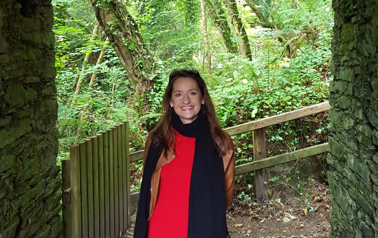 Hannah - Meet the Team Pic - 2 .jpg