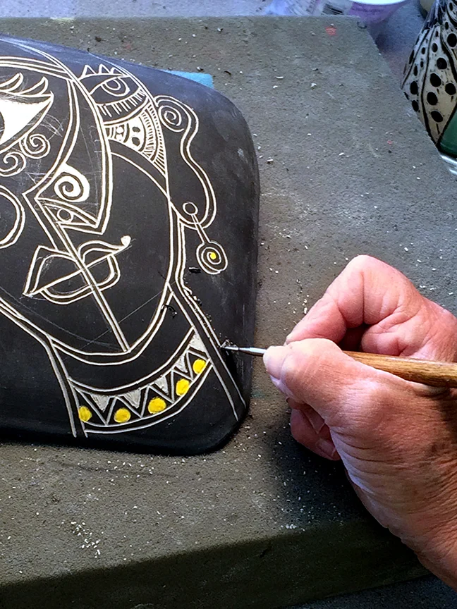 CarvingSgraffitoRS.jpg