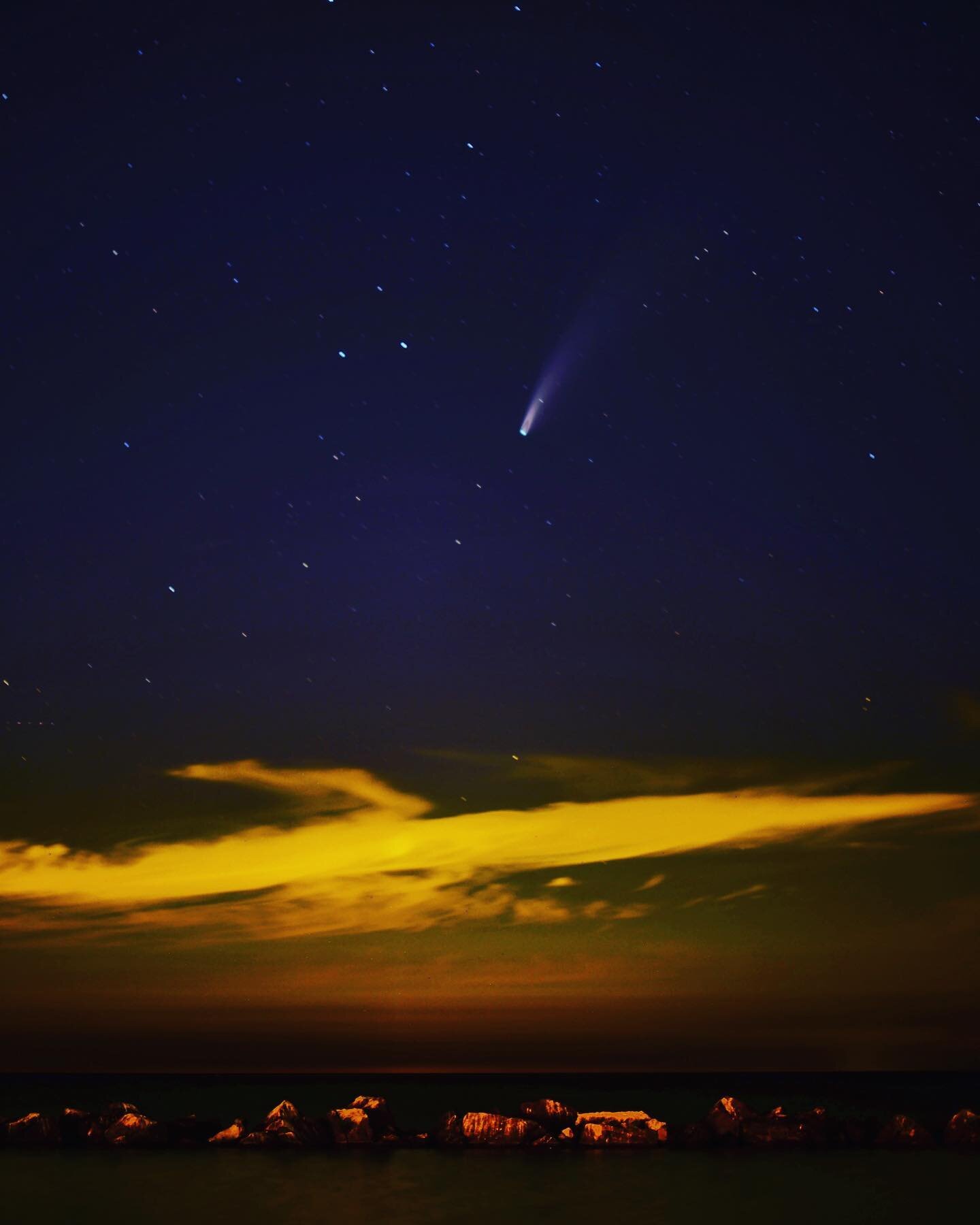 If you look just below the Big Dipper, you will be able to see Comet NEOWISE in the night sky. Although the comet is 70-million miles away from Earth, it is still visible with the naked eye in the northern part of the U.S. as it passes earth.
.
.
.
#