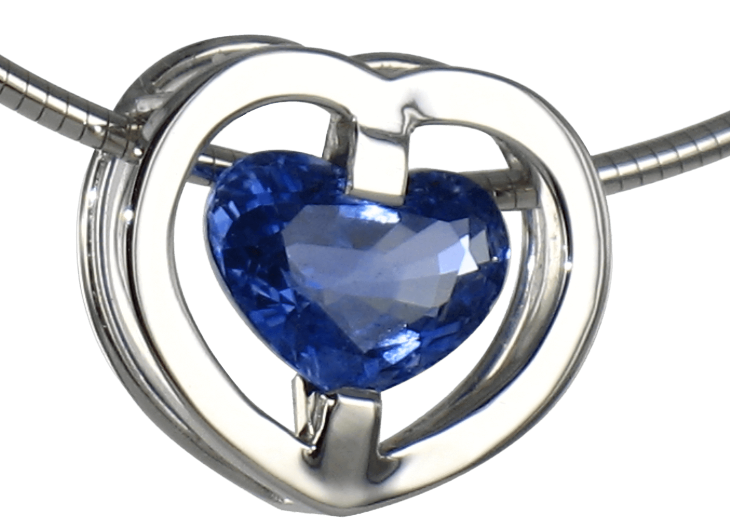 Pendentif Parade or blanc et saphir coeur 7,12 carats.png