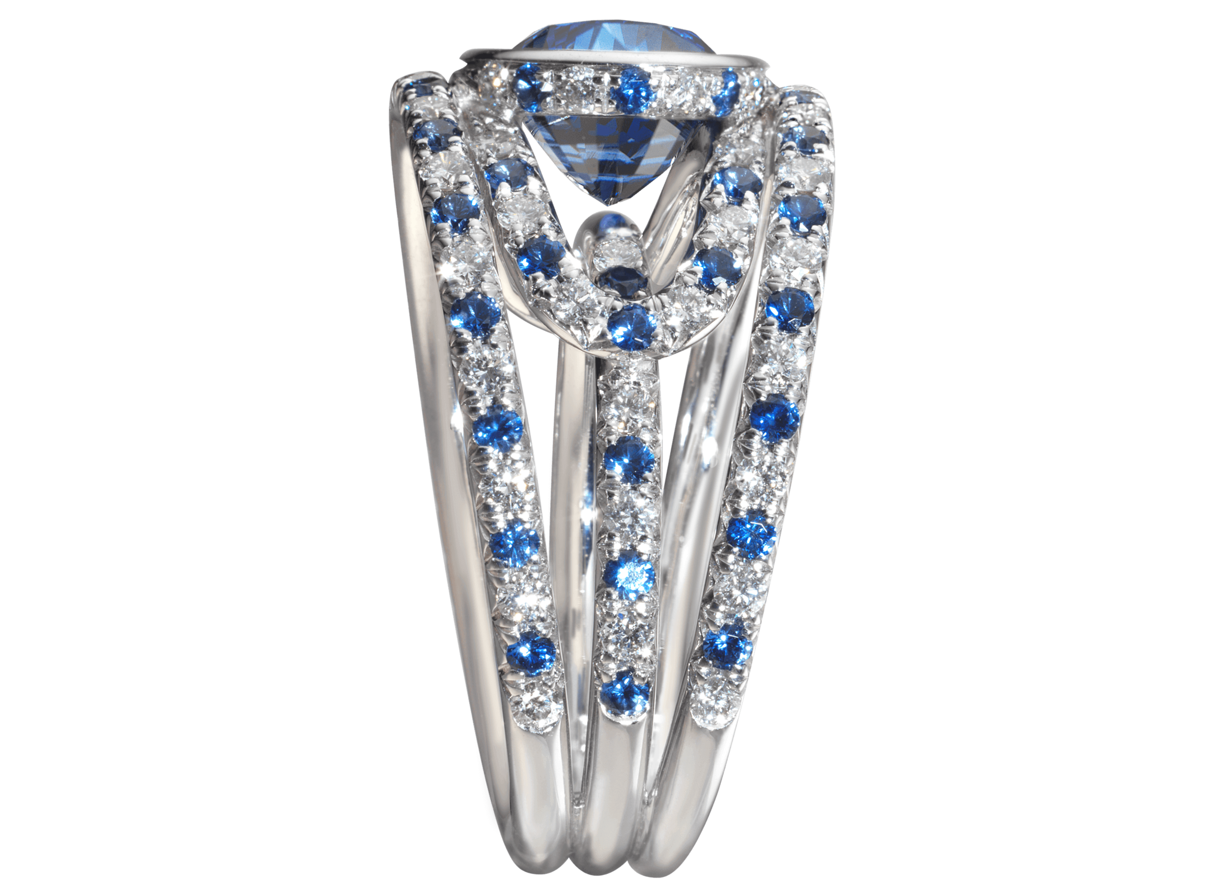 Bague Navona or blanc Saphir bleu 3,24 carats et pavage de saphirs et diamants.png