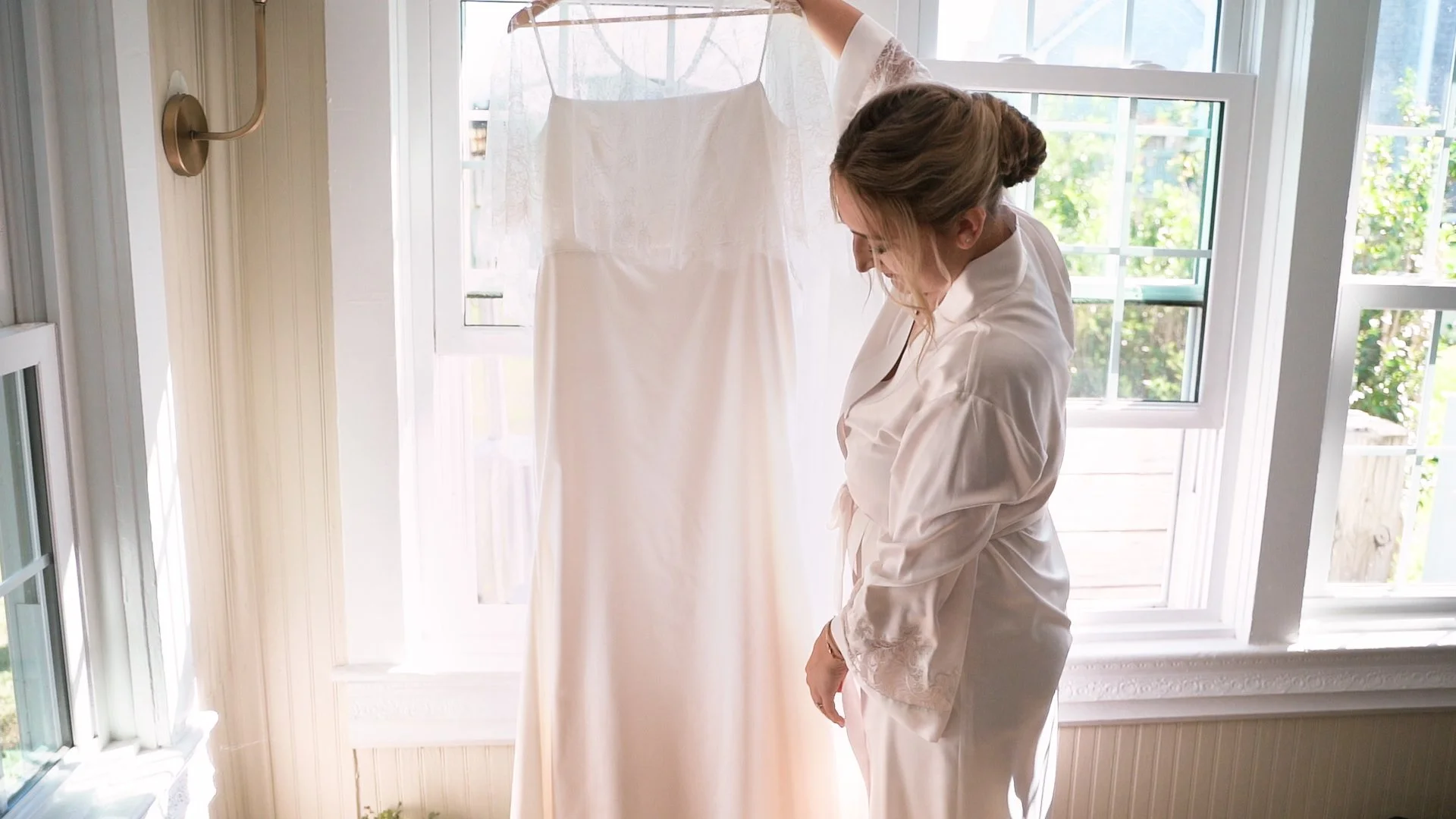Spring House wedding dress