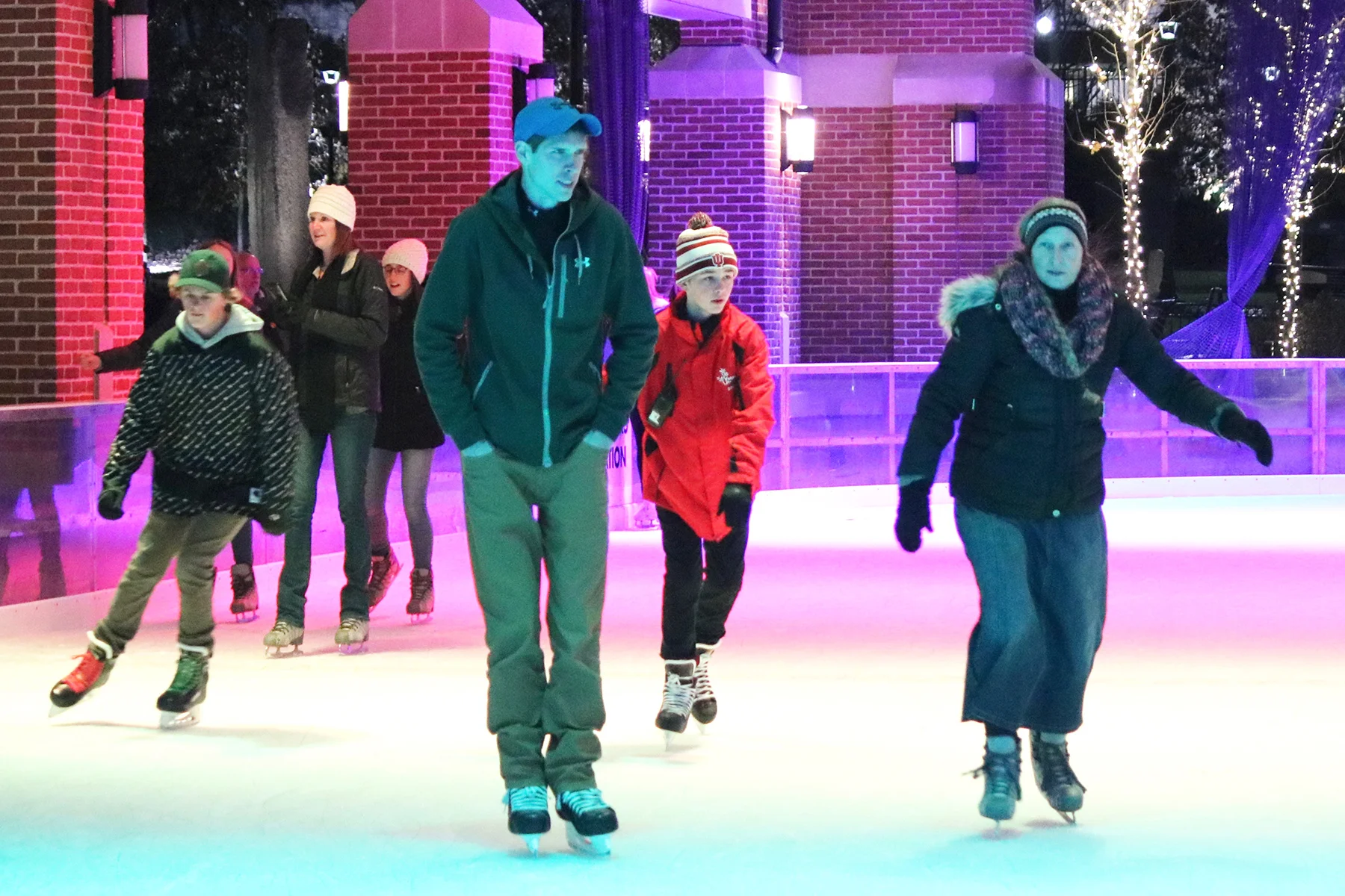skate group 1.jpg