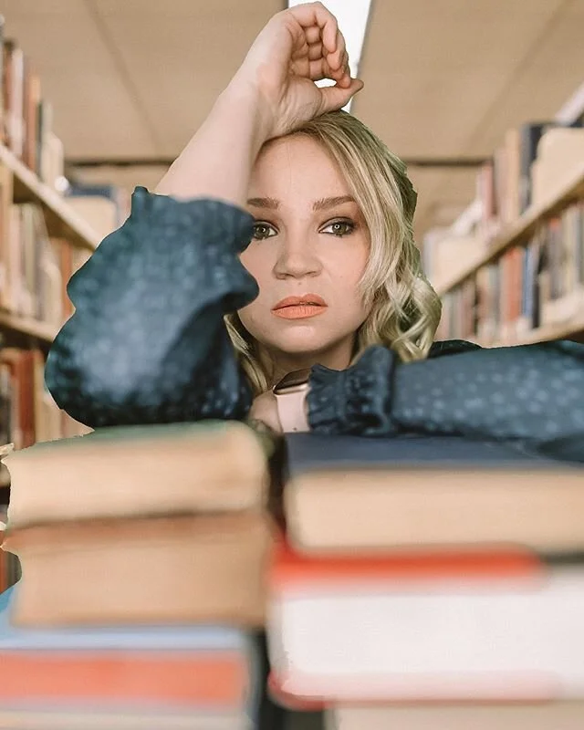 My face after re-reading Daring Greatly by @brenebrown. If you haven&rsquo;t read it already I highly recommend it. What are you all reading during quarantine?