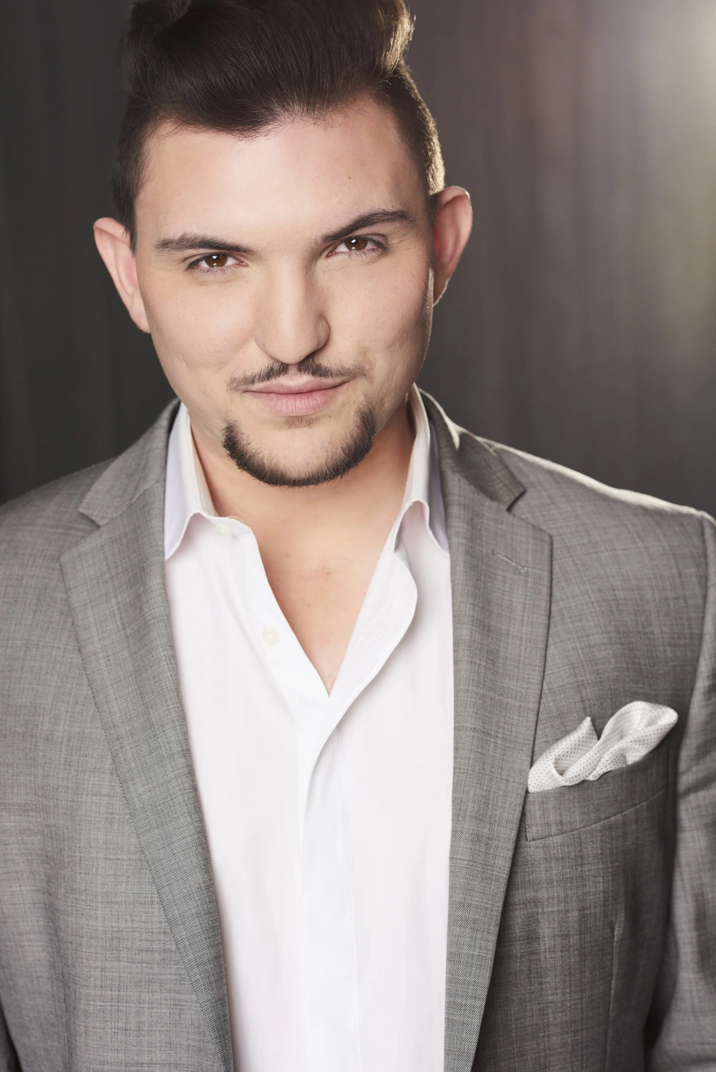 In Recital: Eric Luis Viñas, Baritone and Younghwa Ha, Piano