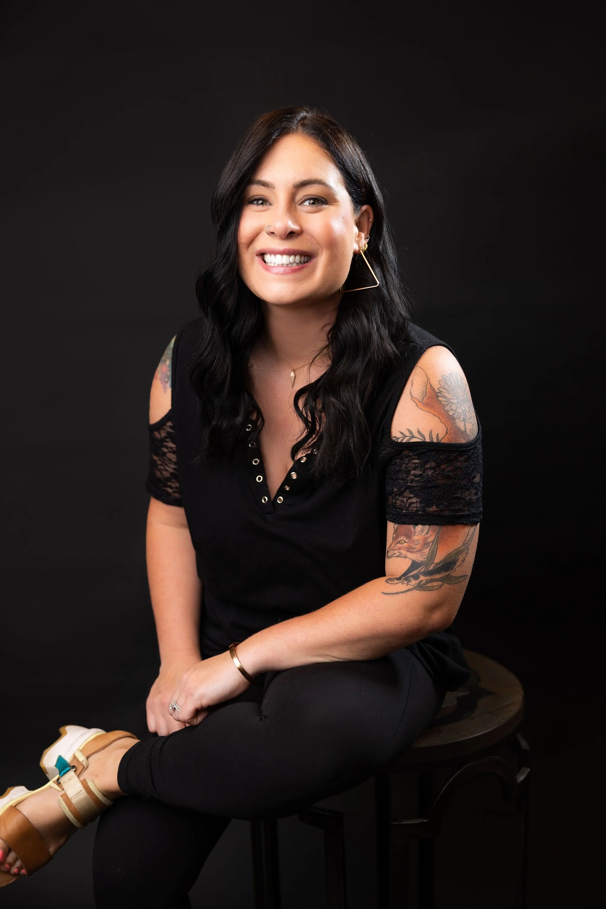 Medical aesthetician at Venustas Immortalis Med Spa in Dubuque, Iowa providing acne treatments and facials