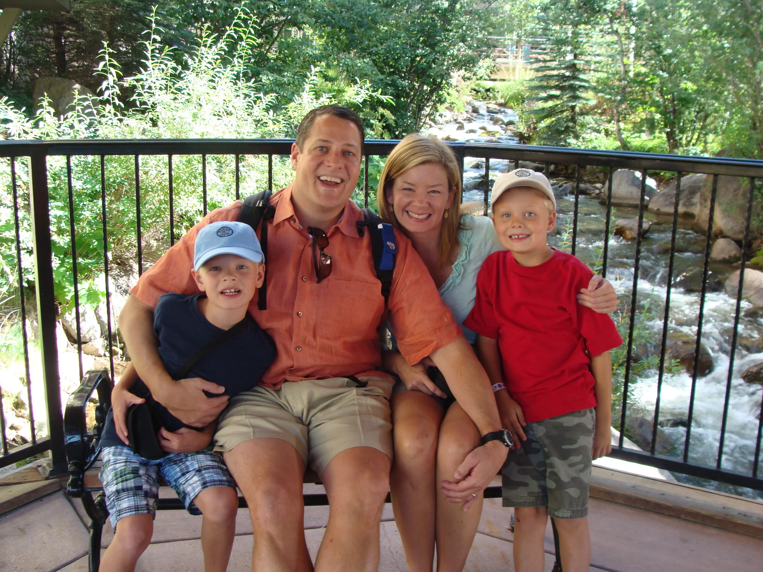 Family Shot Vail by Eagle River (1).JPG