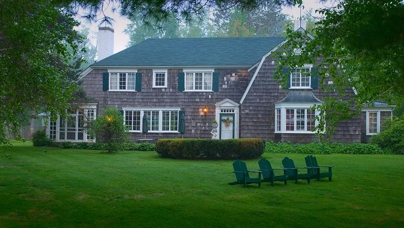 The Colony House Inn - Photo from www.colonyhouseinn.com
