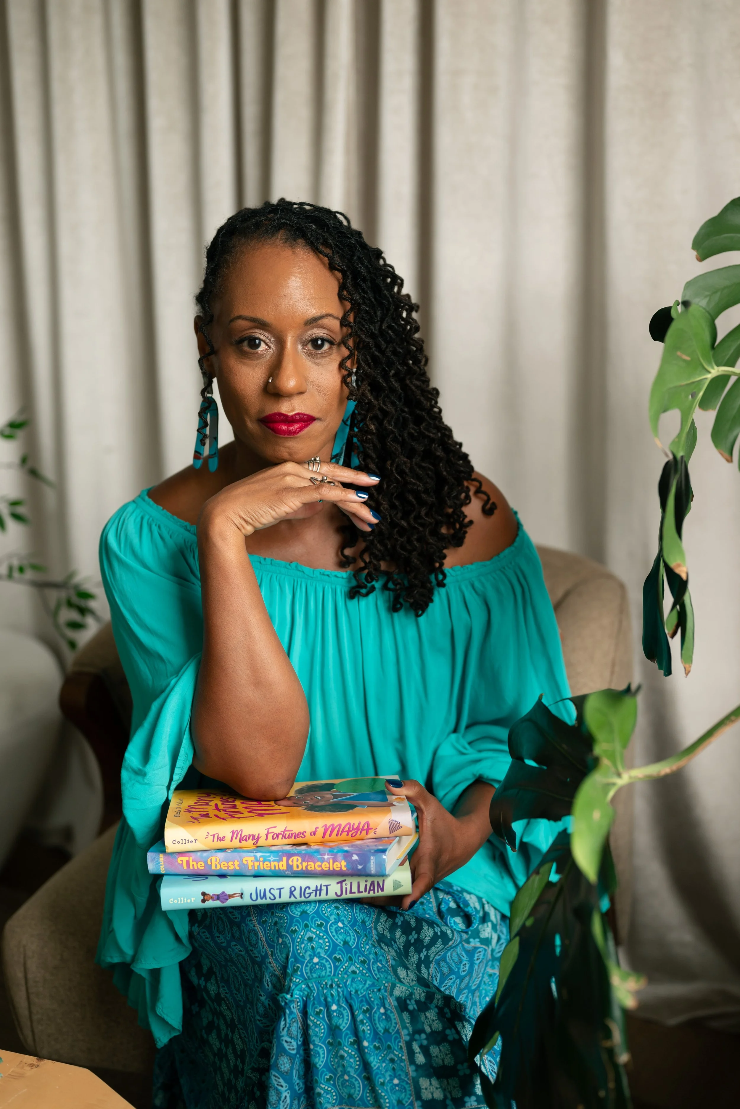 Author-headshot-black-woman-tampa-bay-florida.jpg