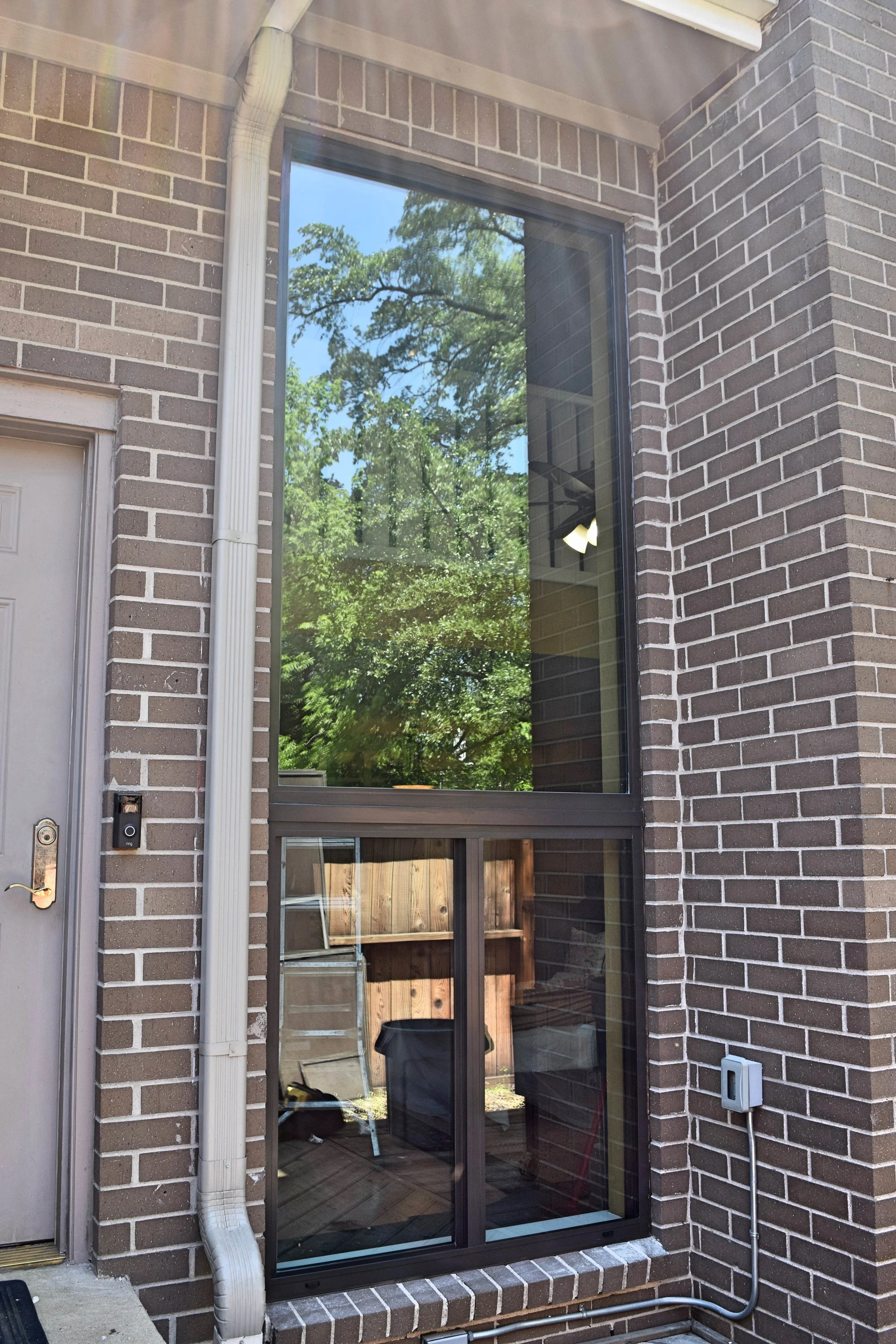 Sturdy Bronze Aluminum Windows — Guardian Windows Sturdy Bronze Aluminum Windows — Guardian Windows