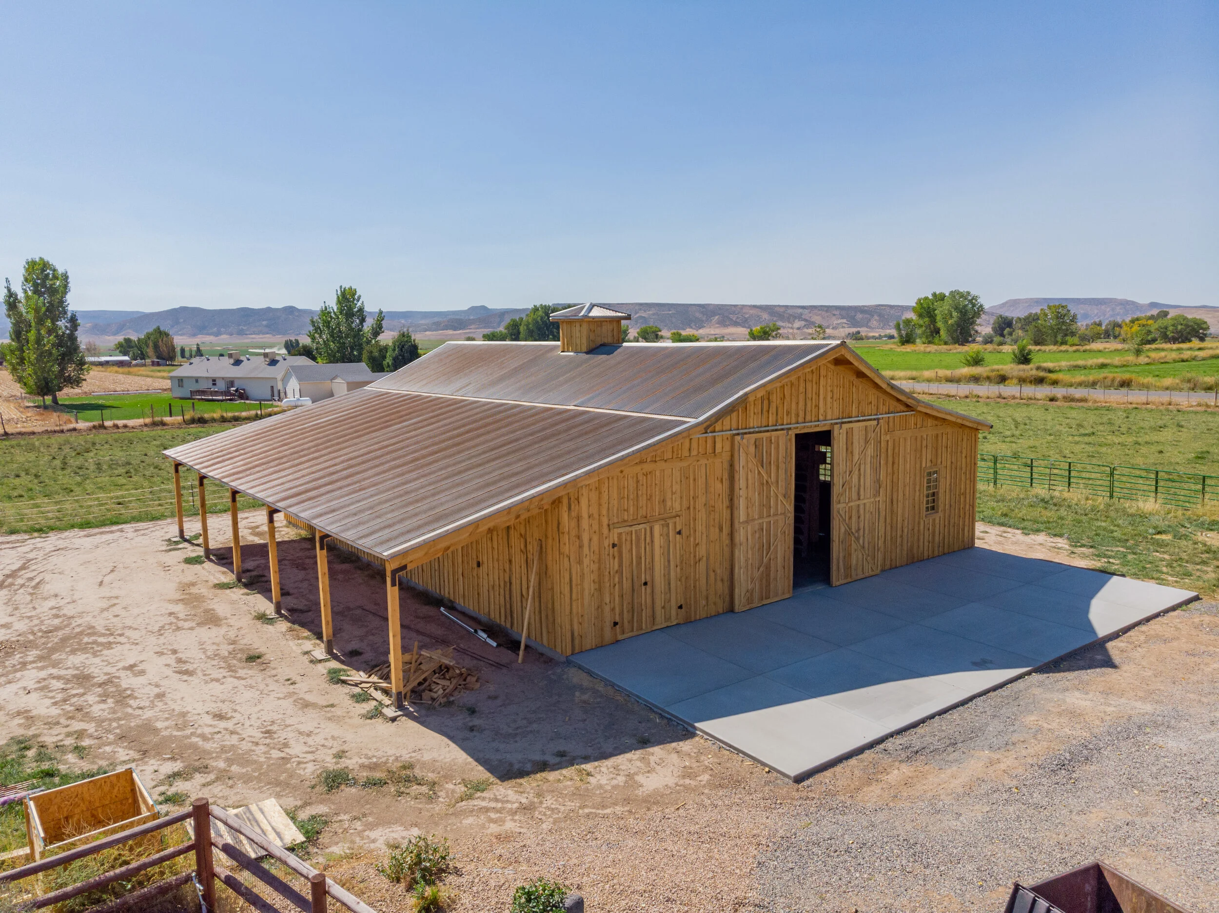 2019-10 Nostrand Timber Frame Barn Home Builders FirstSource HQ 11.jpg