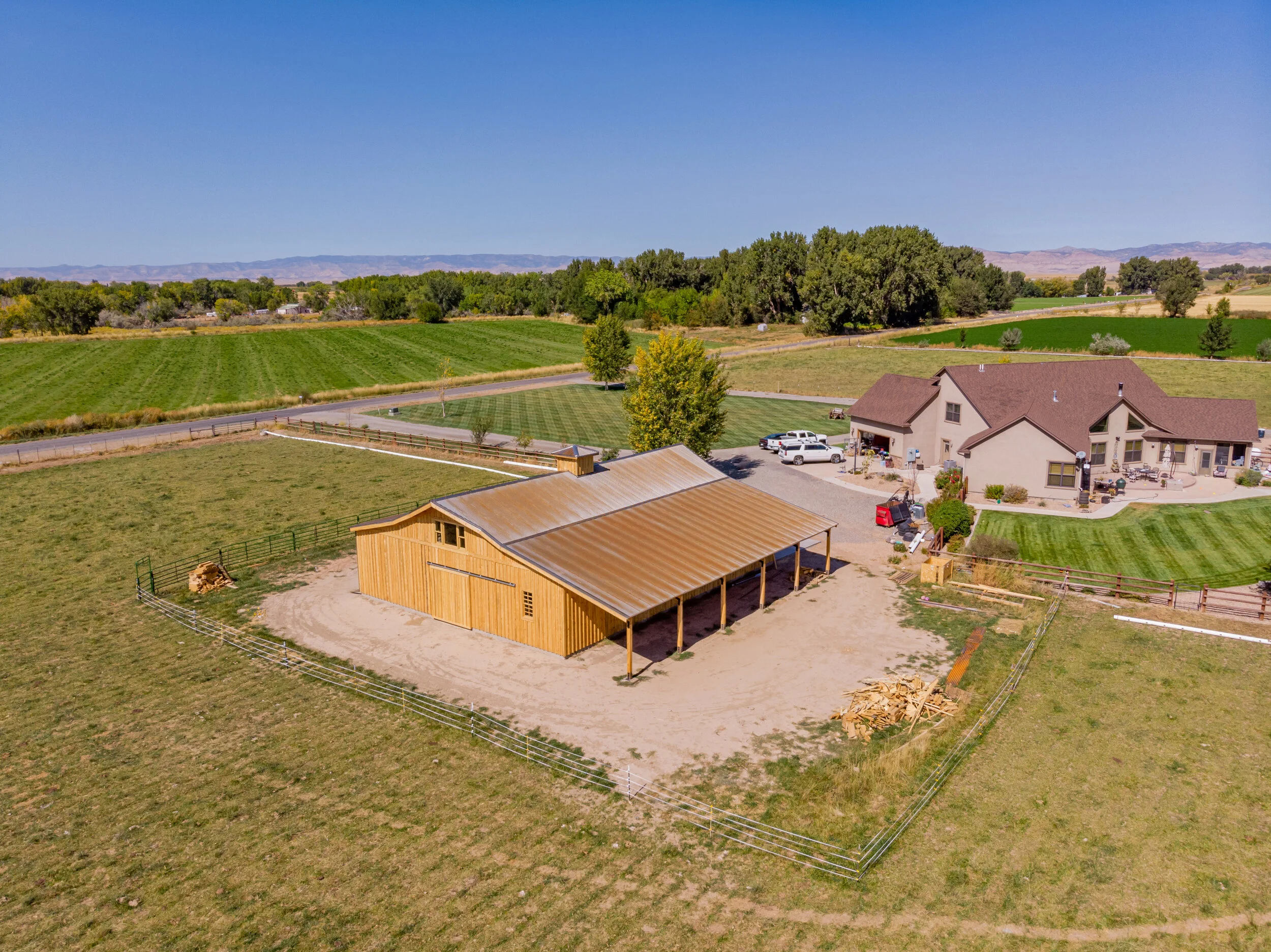 2019-10 Nostrand Timber Frame Barn Home Builders FirstSource HQ 13.jpg