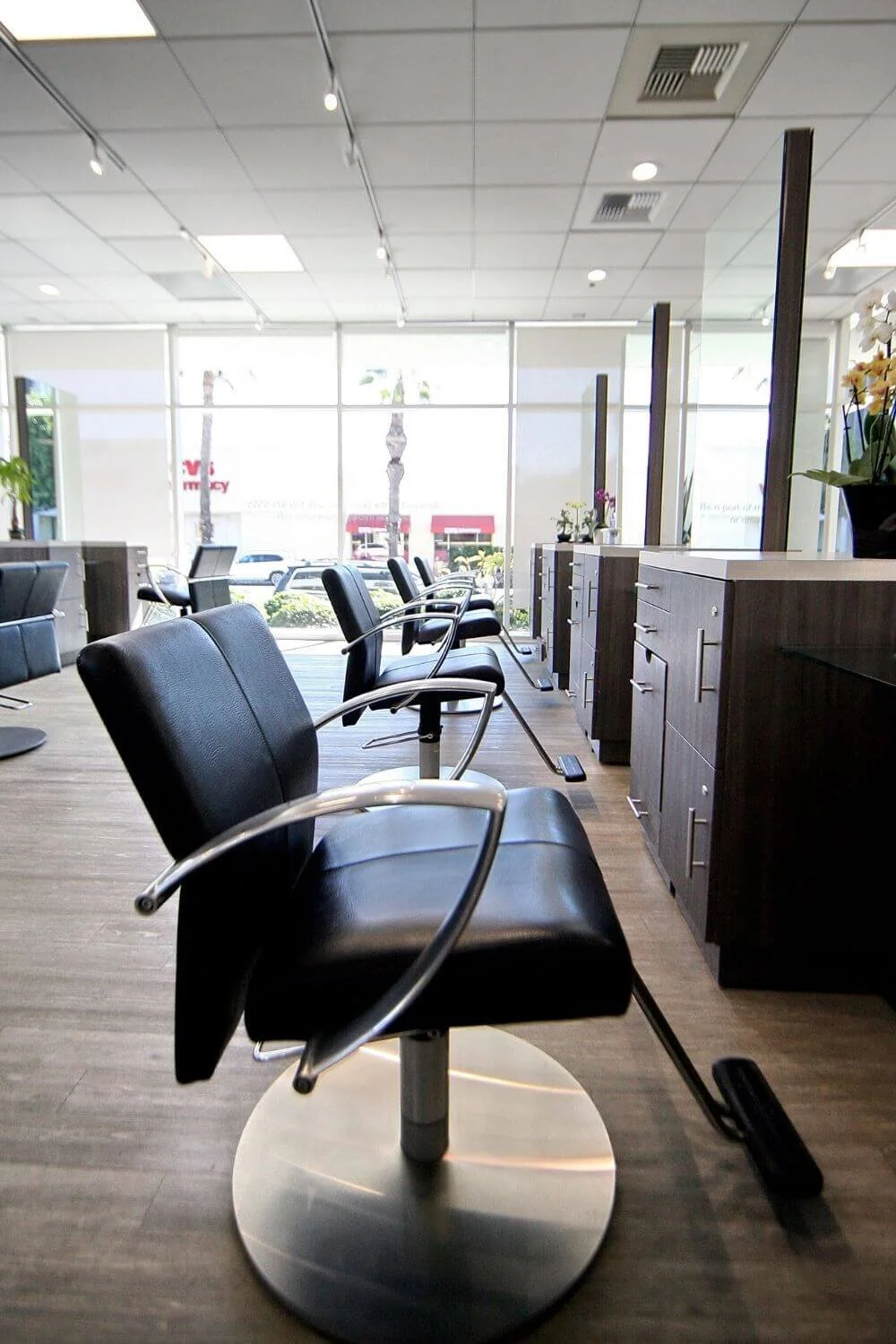 Commission-and-rent-salon-for-hairstylists-and-colorists.jpg