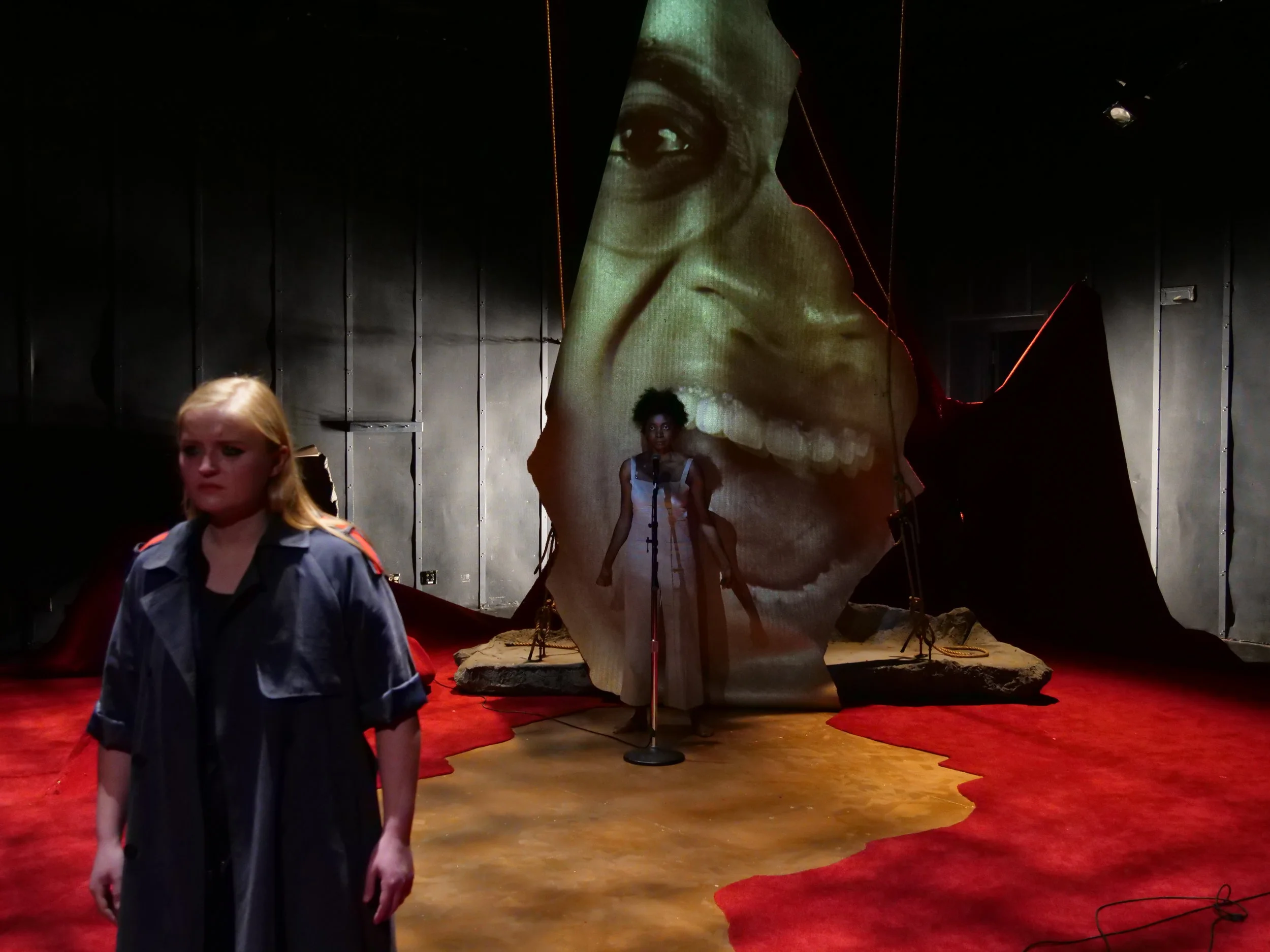 Original Content Filmed with Actors for Video Projection Mapping