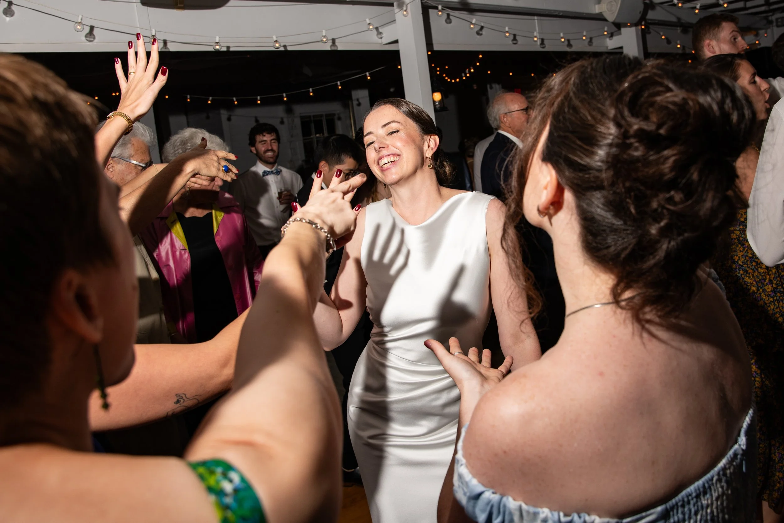 Mike_Emily_Wedding_LexiPlinePhotography-464.jpg