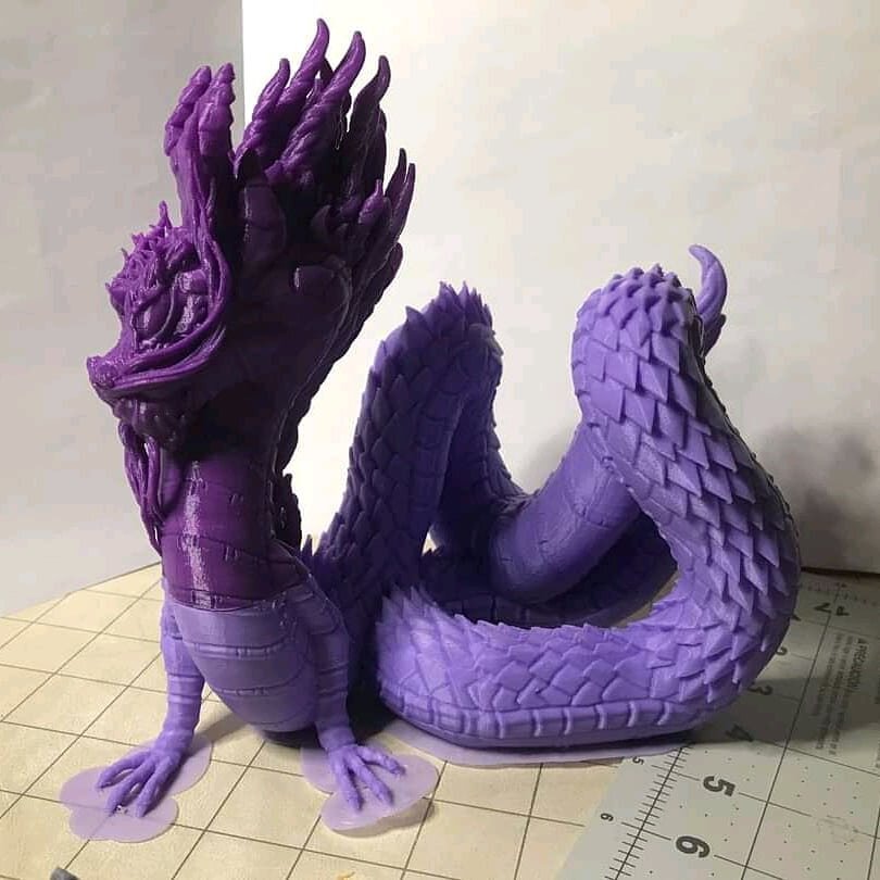 Heliox the Cloud Dragon goes out to the backers of Aether Studios Sky Island tonight. This beauty prints in 2 supportless parts and connects with dragonbite clips. Thanks to @ringthane for the print and @fiendheimsculpt  for this legendary sculpt. La