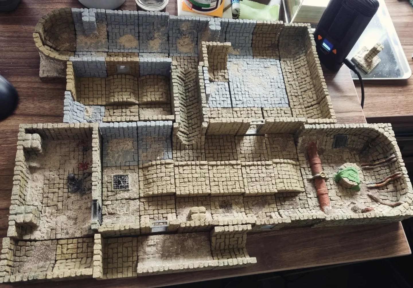 We always love seeing our sewer sets brought to life! Huge thanks to Moridin for sharing photos of his incredible printing and painting work. #aether_studios #aetherstudios #3dprinted #3d #3dterrain #dnd #dungeonsanddragons #sewers