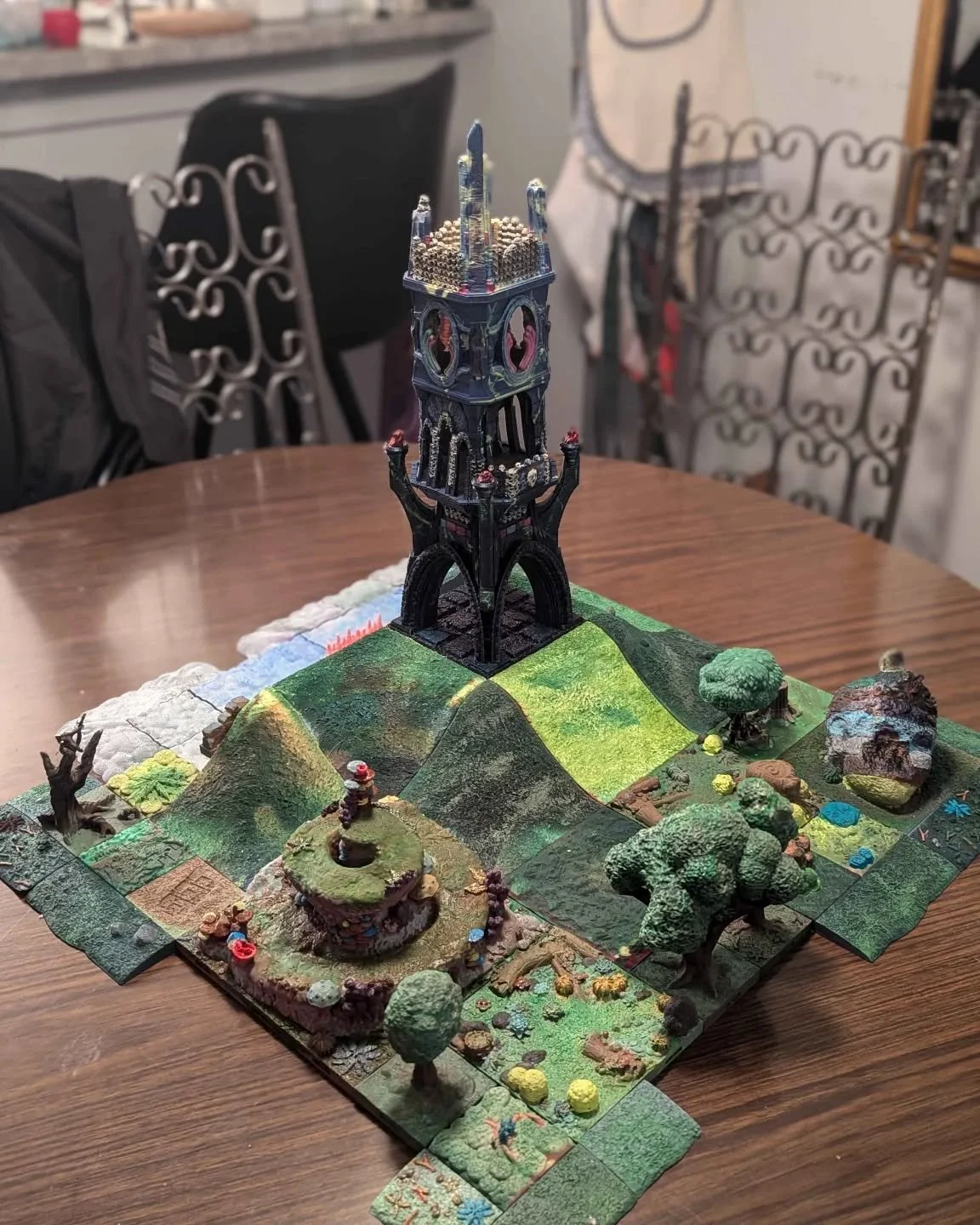 Look at this amazing setup from Dennis using Aether Tiles!! #aether_studios #aetherstudios #dndterrainbuilding #dnd #painting3d #3dprinted #3dprinteddndscenery #ttrpg #tabletopgaming #3dterrain #dungeonsanddragons #3dprintedtabletop #3dcommunity