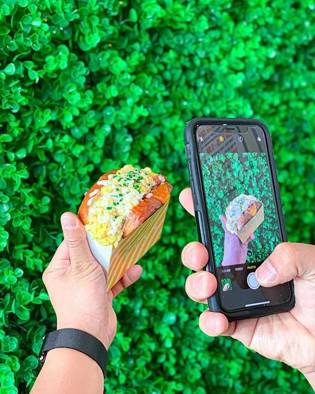 we no longer place #avo on top - but it sure is the most beautiful look of our Egg-ceptional sandwiches 💕 #instafood #superbreakfast 📸: @hungerdontlai 🙏
.
.
.
.
.
.
.
#eggtuck #foodies #foodie_features #eggcellent #eggsandwich #hollywood #koreatow
