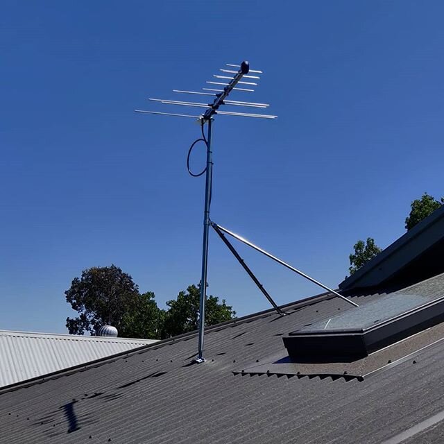 &quot;How is that??&quot; Don't want to miss a minute of the cricket 🏏 with bad reception? Don't be caught out ☝🏼 this summer, make sure you have the best coverage of every match. Call Line Side Electrical for all your antenna needs on 0421656427
.