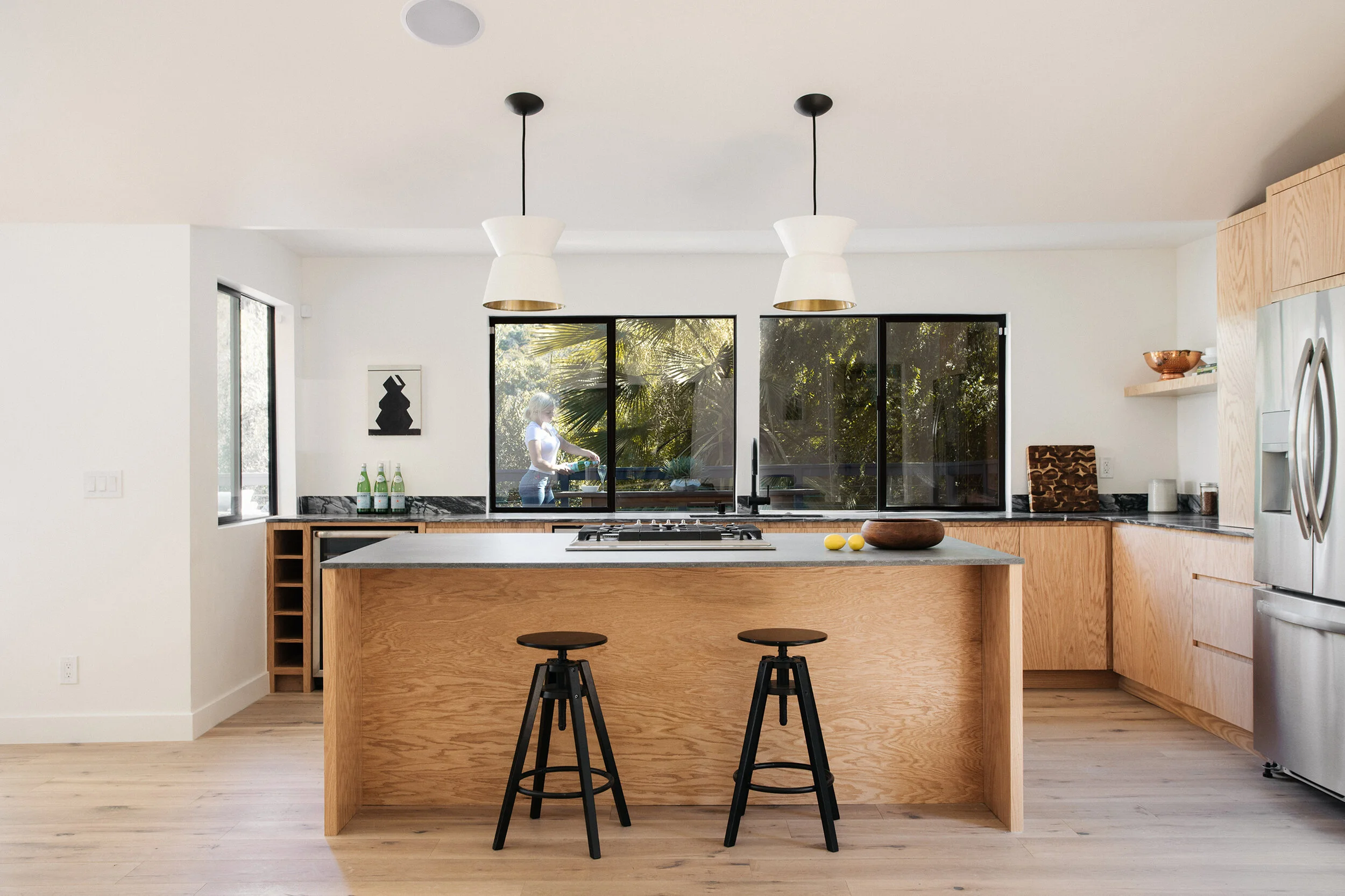 4730 San Rafael Ave MLS - virtuallyherestudios.com-3.jpg