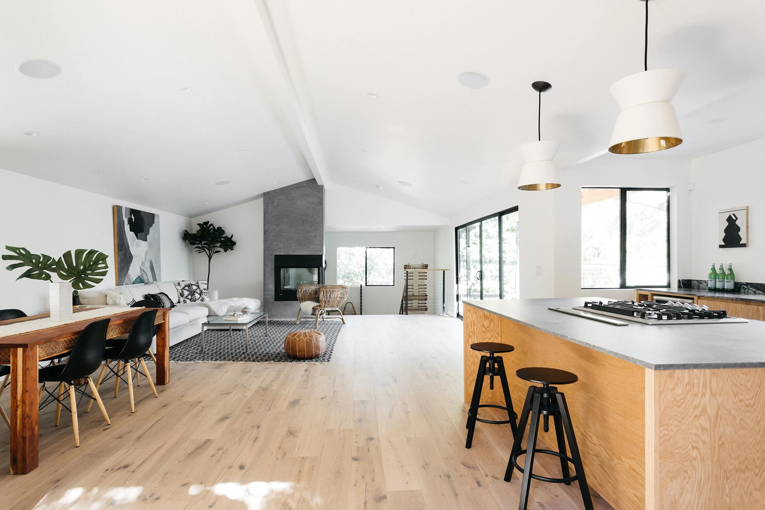 4730 San Rafael Ave MLS - virtuallyherestudios.com-21.jpg