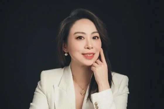 Elfien Li 