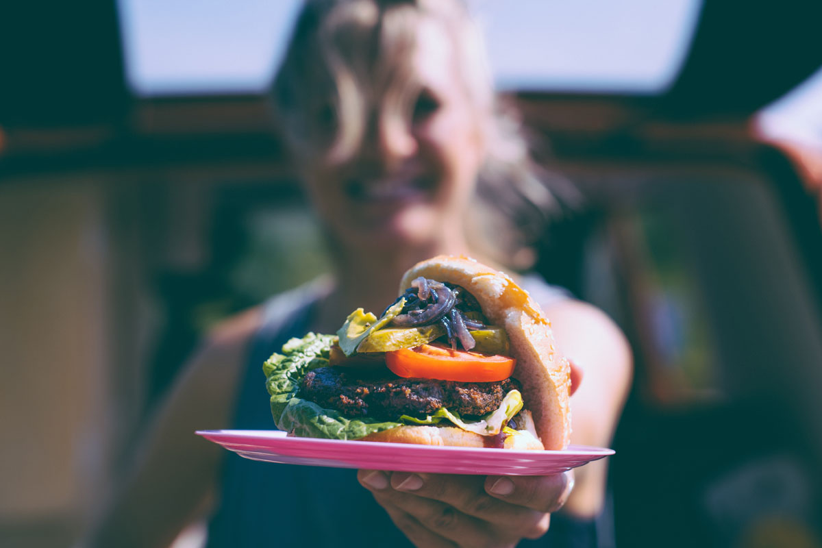 01_ revolution_food_apr2019_by_delafoi_LR.jpg