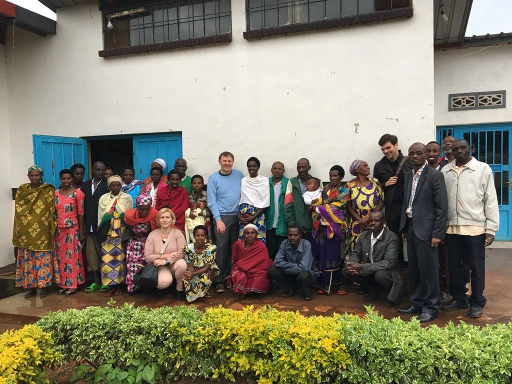 Umuhuri ("light") group of former victims and perpetrators living together in Remera, Rwanda. Photo credit: Dagmar Kusá.
