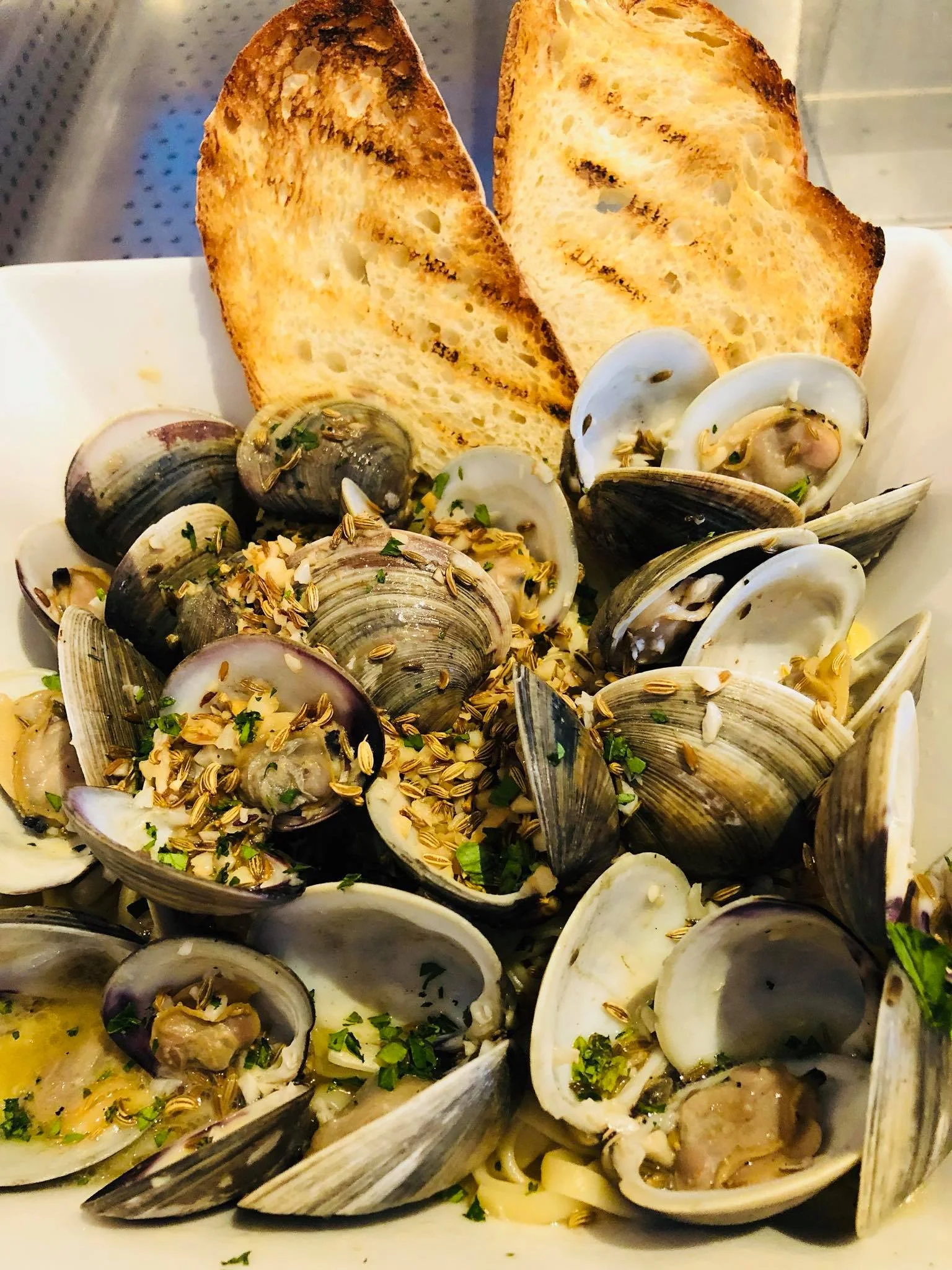 Clams Posillipo