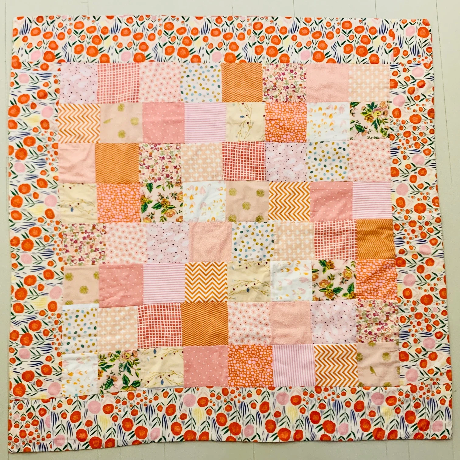 Pink and Orange Floral Amusements Quilt_01.jpg