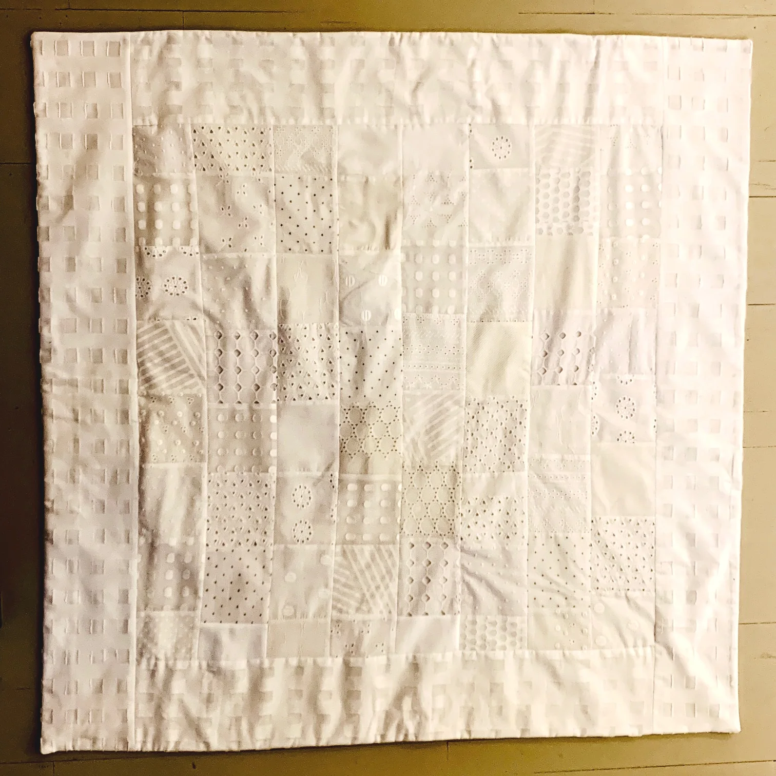 Multi-texture+white+eyelets_01.jpg