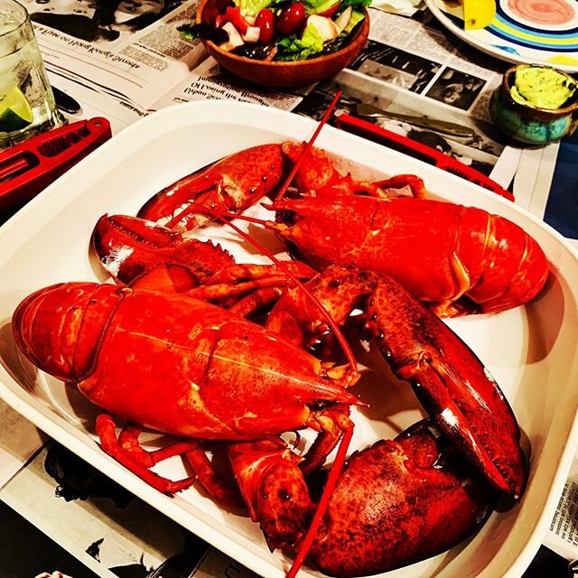 Summer! #whatsfordinner #islandlife #lobster #shellfish #summer #chilmark #marthasvineyard #aboutlastnight #eathealthy #simplefood #easyrecipes #cookathome #eatathome