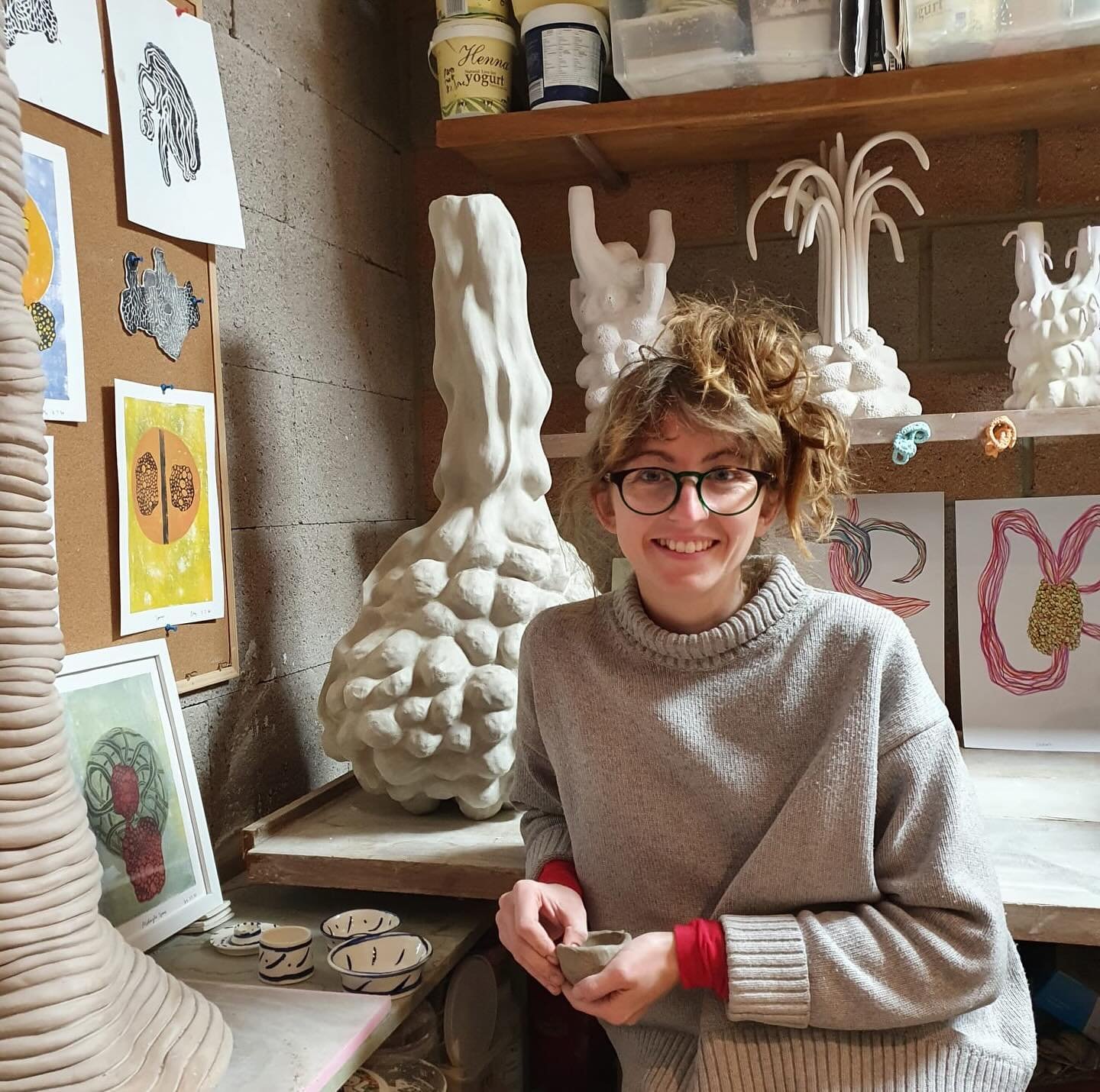Clay workshops with Emily Stapleton Jefferis 🤖🦾🎨🔥

There are still a few places left for these two fun and creative hands-on workshops led by Emily on Monday 14 (4pm- 7pm) and Tuesday 15 May (10am- 1pm)

The workshops will start with a discussion