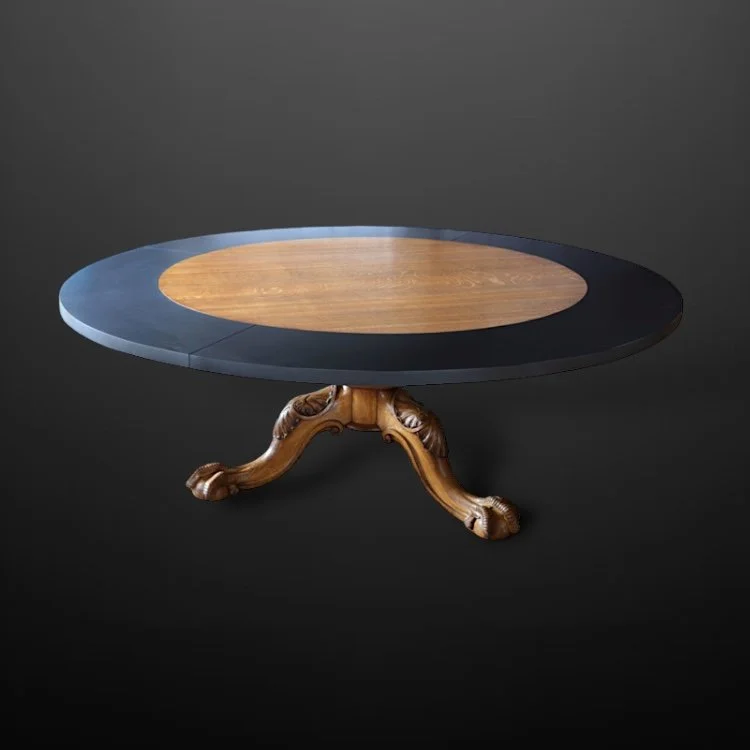 A Gillows extending quarter-sawn oak circular table, early 19th Century