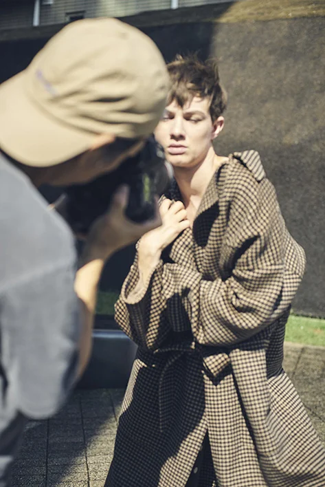 cut01_820.jpg